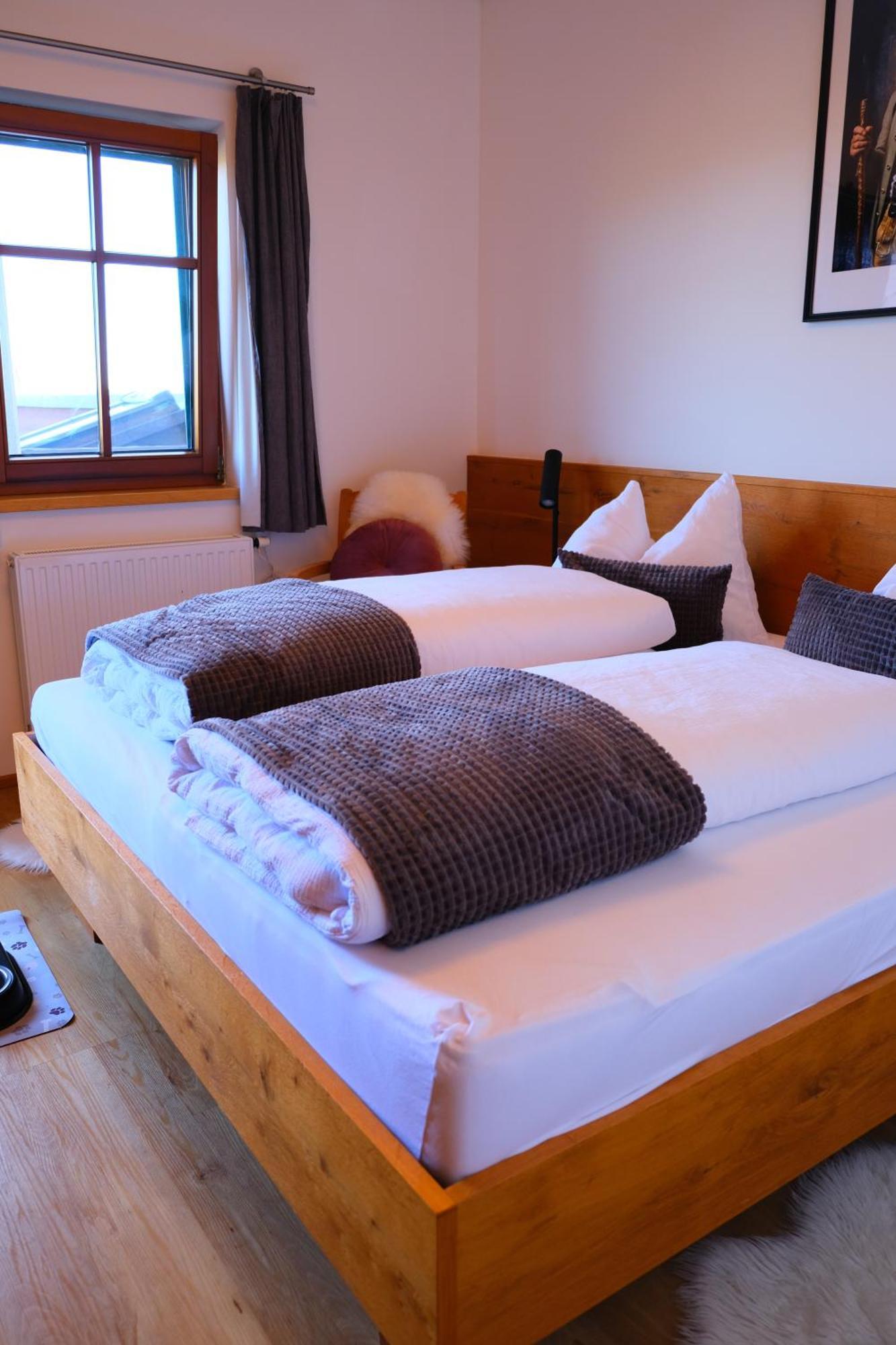 Gmundnerberghaus - Rooms Altmünster Quarto foto